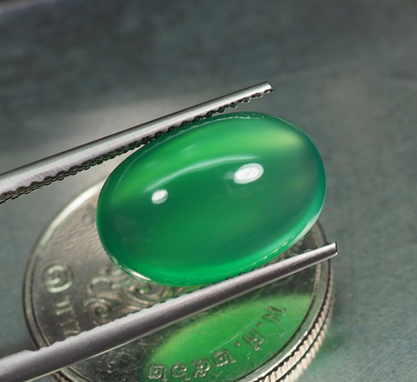 คาลซิโดนีสีเขียว (Green Chalcedony) 6.35 กะรัต