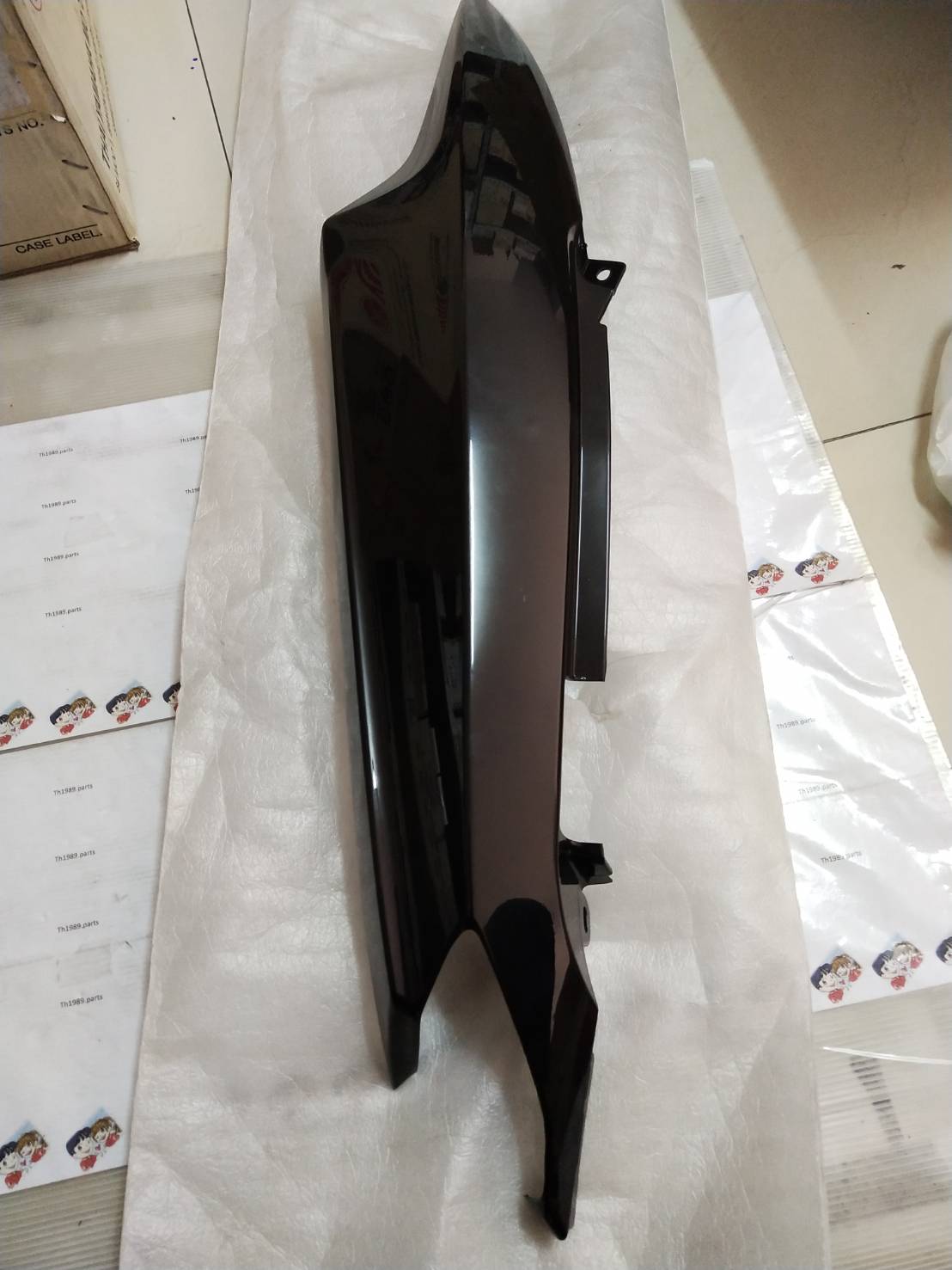 ฝาข้างซ้ายตัวยาวสีดำ สำหรับรุ่น MIO,MIO Z,MIO MX,MIO ZR ปี 2005 อะไหล่แท้ YAMAHA 5VV-F1721-00-PA