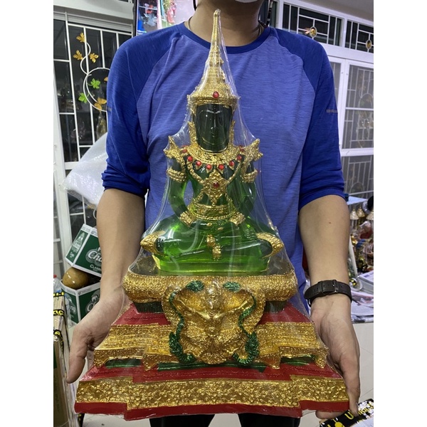 พระเเก้วจักรพรรดิ องค์ใหญ่ กว้าง15นิ้ว สูง21นิ้ว ฐานครุฑ