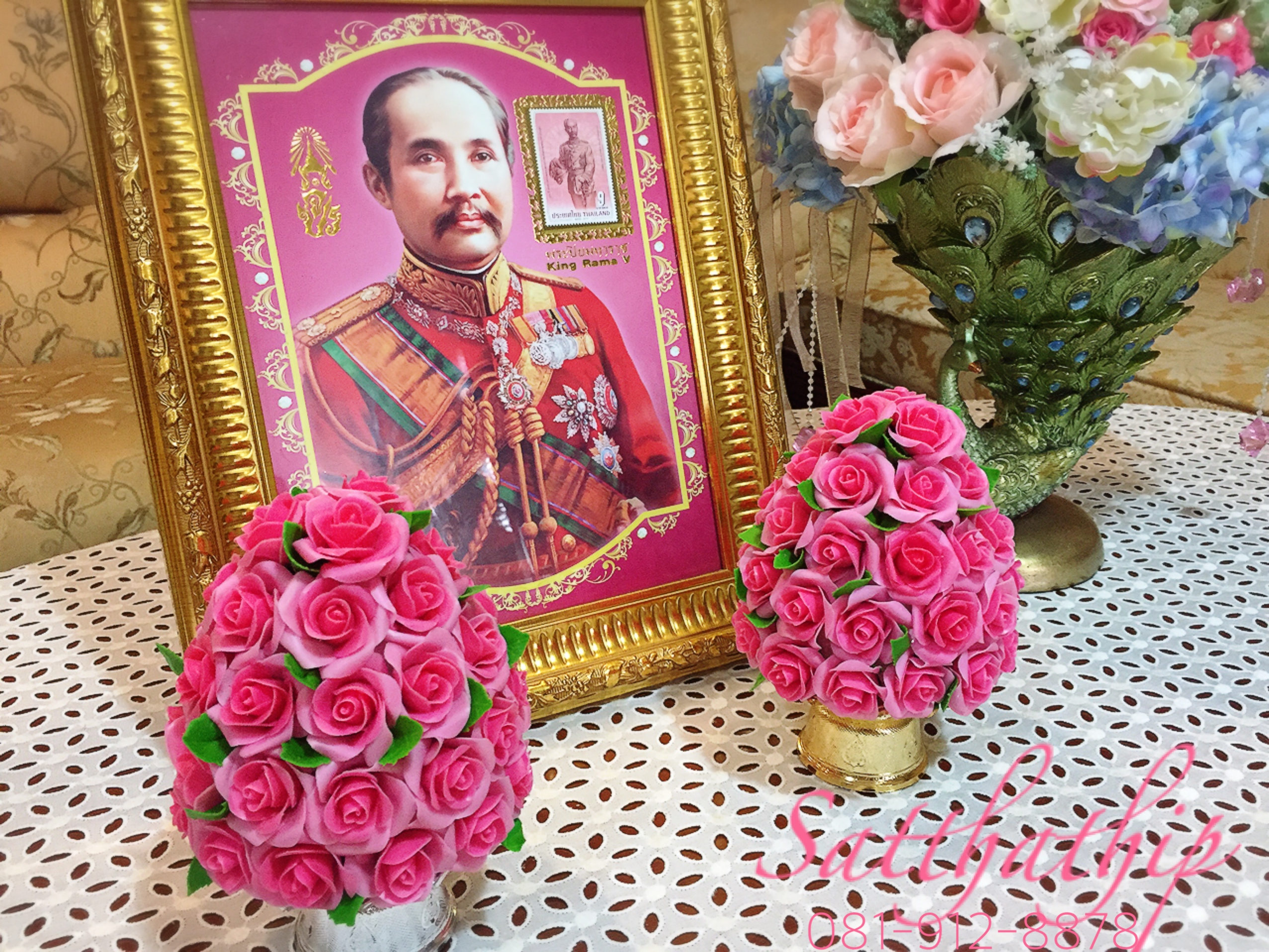 พานพุ่มดอกกุหลาบ ประดิษฐ์จากดิน [4.5 นิ้ว 1,500 บาท/คู่]