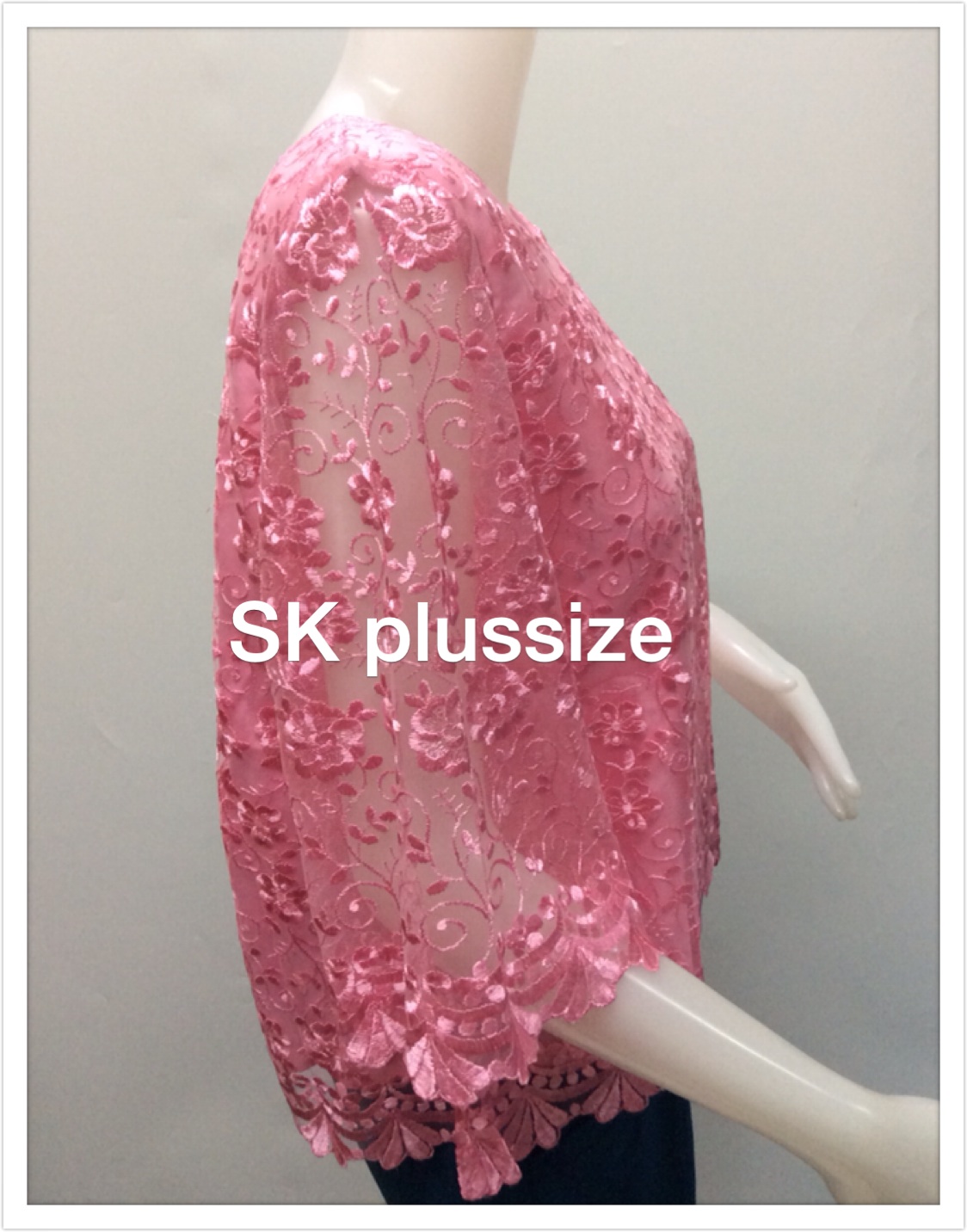 เสื้อลูกไม้บุหงา สีชมพู แขน 3 ส่วน รอบอก 38 นิ้ว