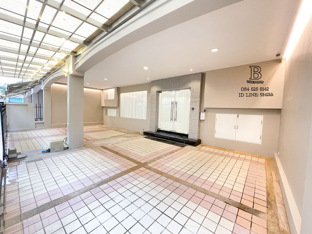 Townhouse Baan Klang Krung Rama3 For Rent