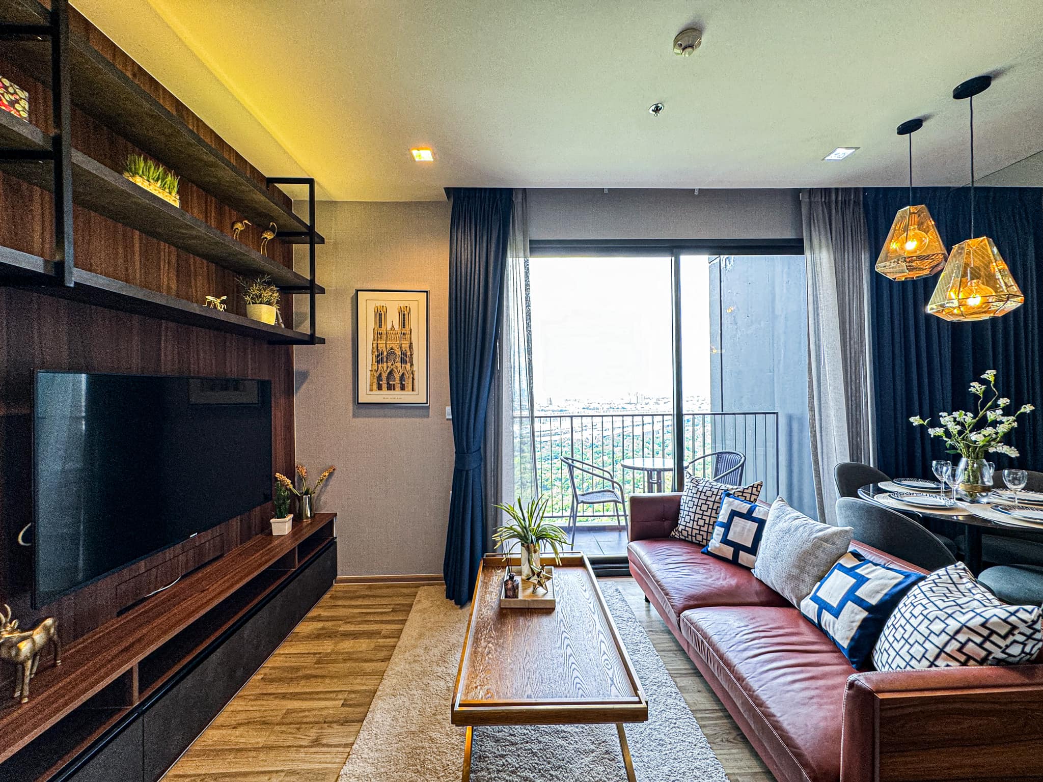 The Line Jatujak-Mochit