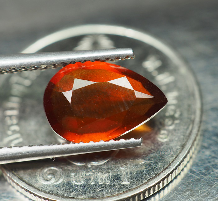 เฮสโซไนต์โกเมน (Hessonite) 1.90 กะรัต
