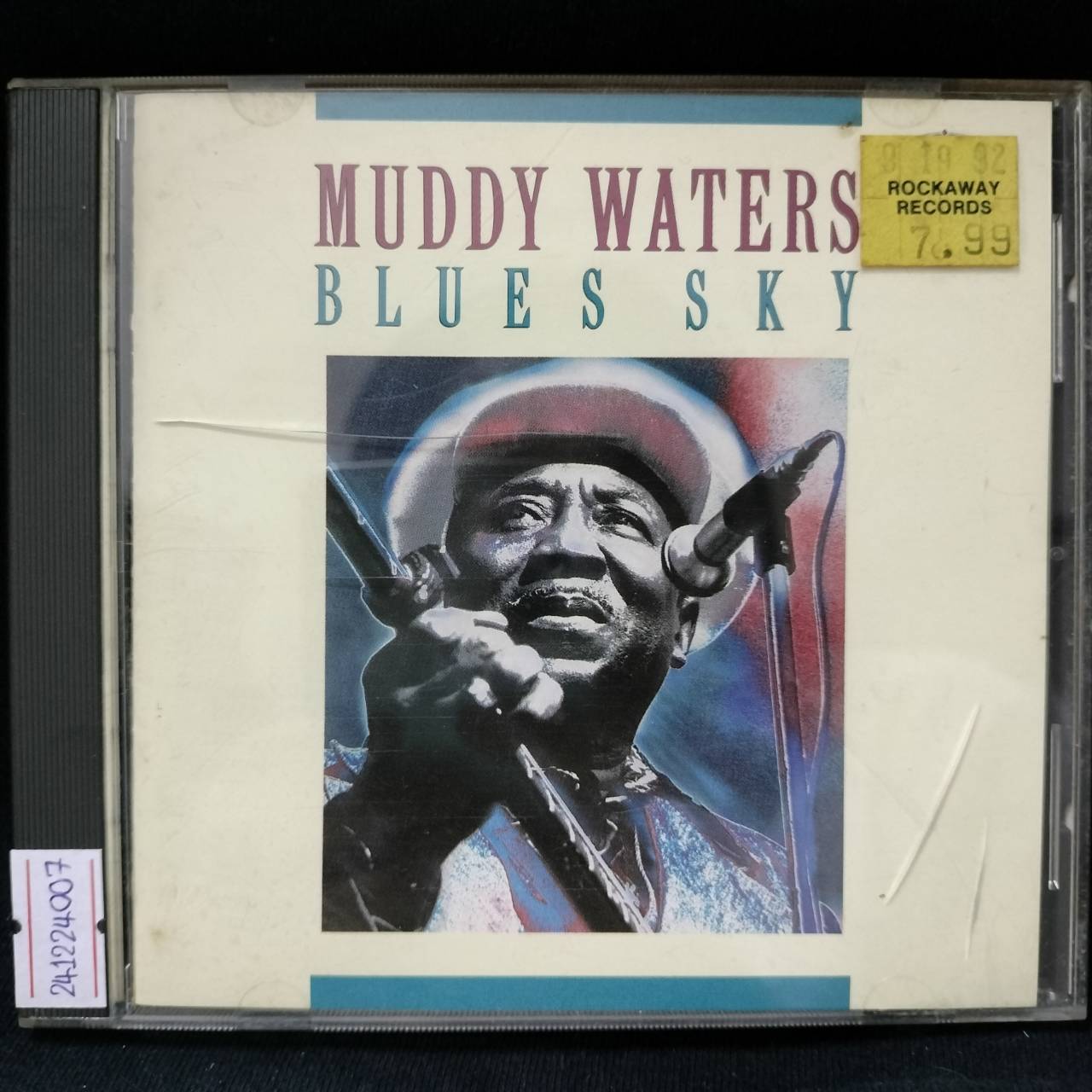 Muddy Waters – Blues Sky / USA / ปกเจาะ / ปกในมีจุดเหลือง / แผ่นดี