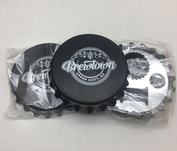 รับทําที่เปิดขวดนํ้า,ที่เปิดขวด,ที่เปิดขวดทรงฝาจีบ,สกรีนโลโก้,สกรีนลาย,ขั้นต่ำ500ชิ้น