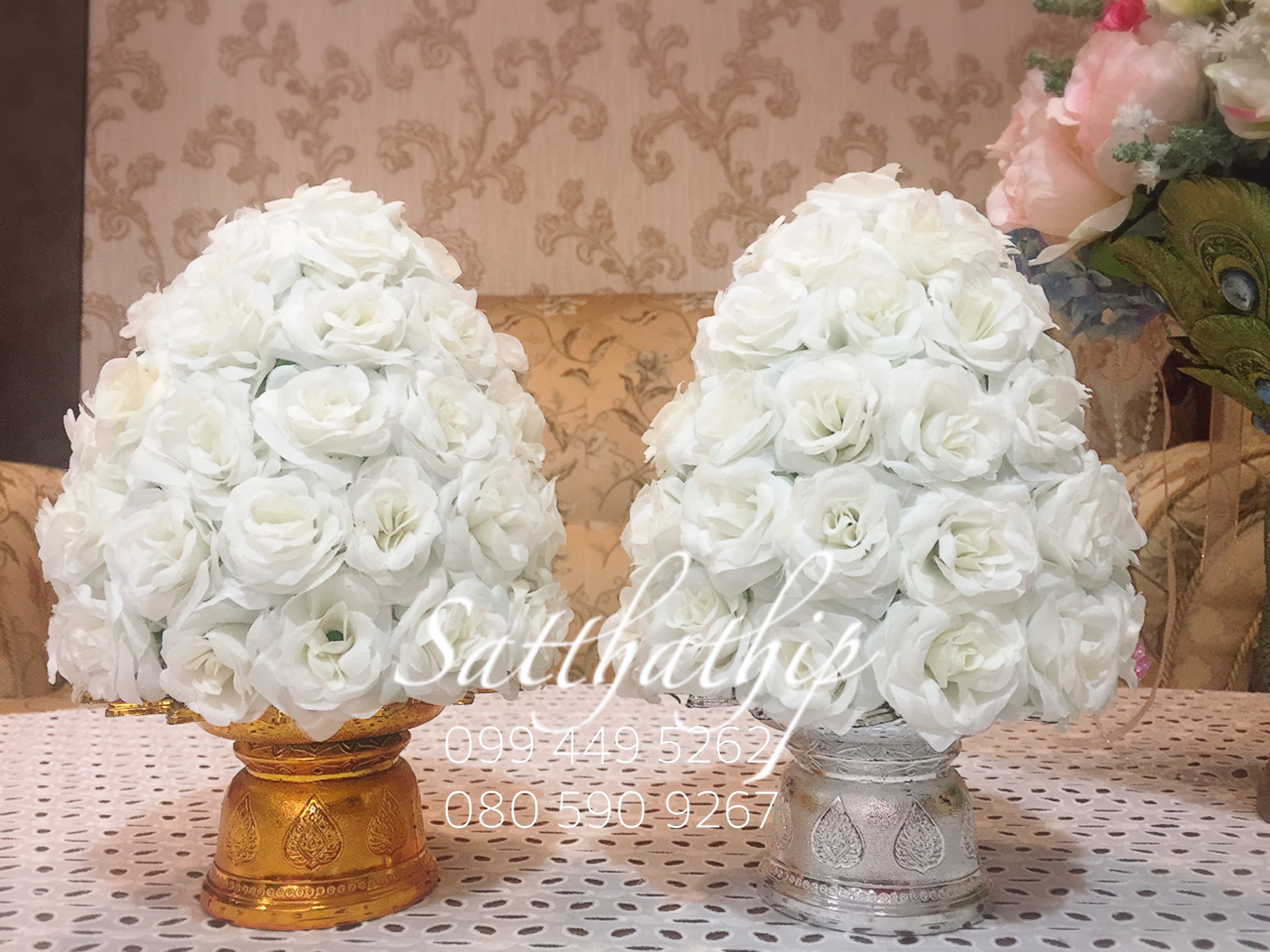 พานพุ่มดอกกุหลาบ - พานพุ่มดอกกุกลาบ (สีขาว) ประดิษฐ์จากผ้า - Phan bush