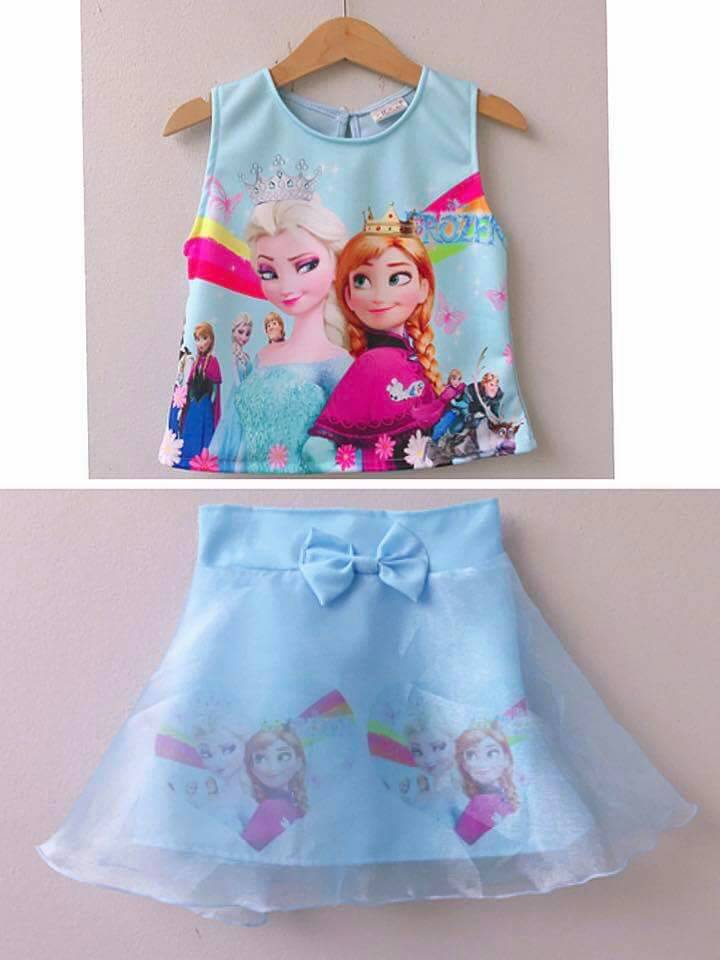 ชุดเสื้อ+กระโปรงเจ้าหญิงเอลซ่า เสื้อผ้าสกูบ้า กระโปรงตกแต่งผ้าแก้ว สวยมากๆค่ะ ไซส์ S L