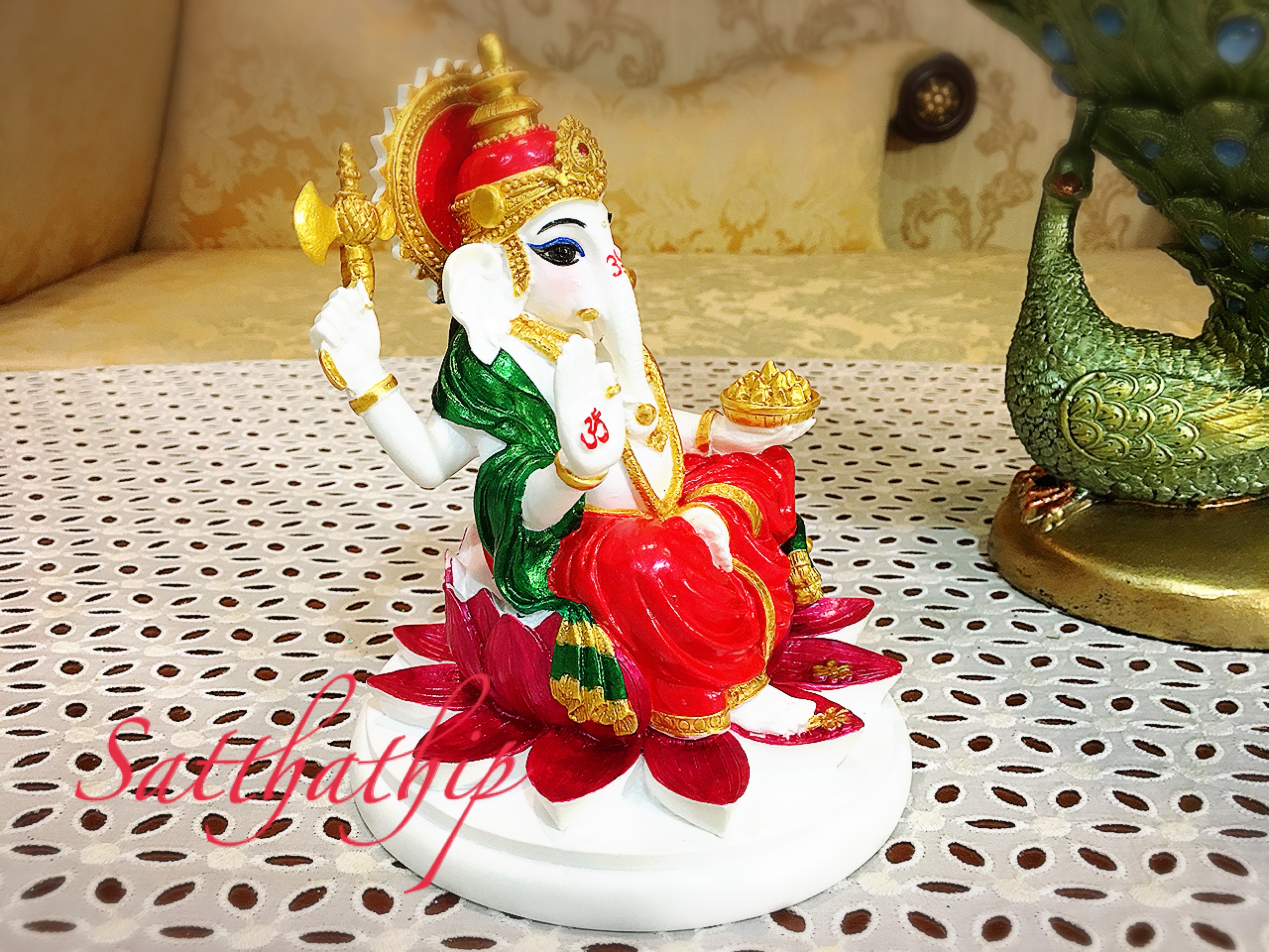 พระพิฆเณศ ปางสัมปทายะคเณศ (เซรามิก) - Ganesha: Lord of Success