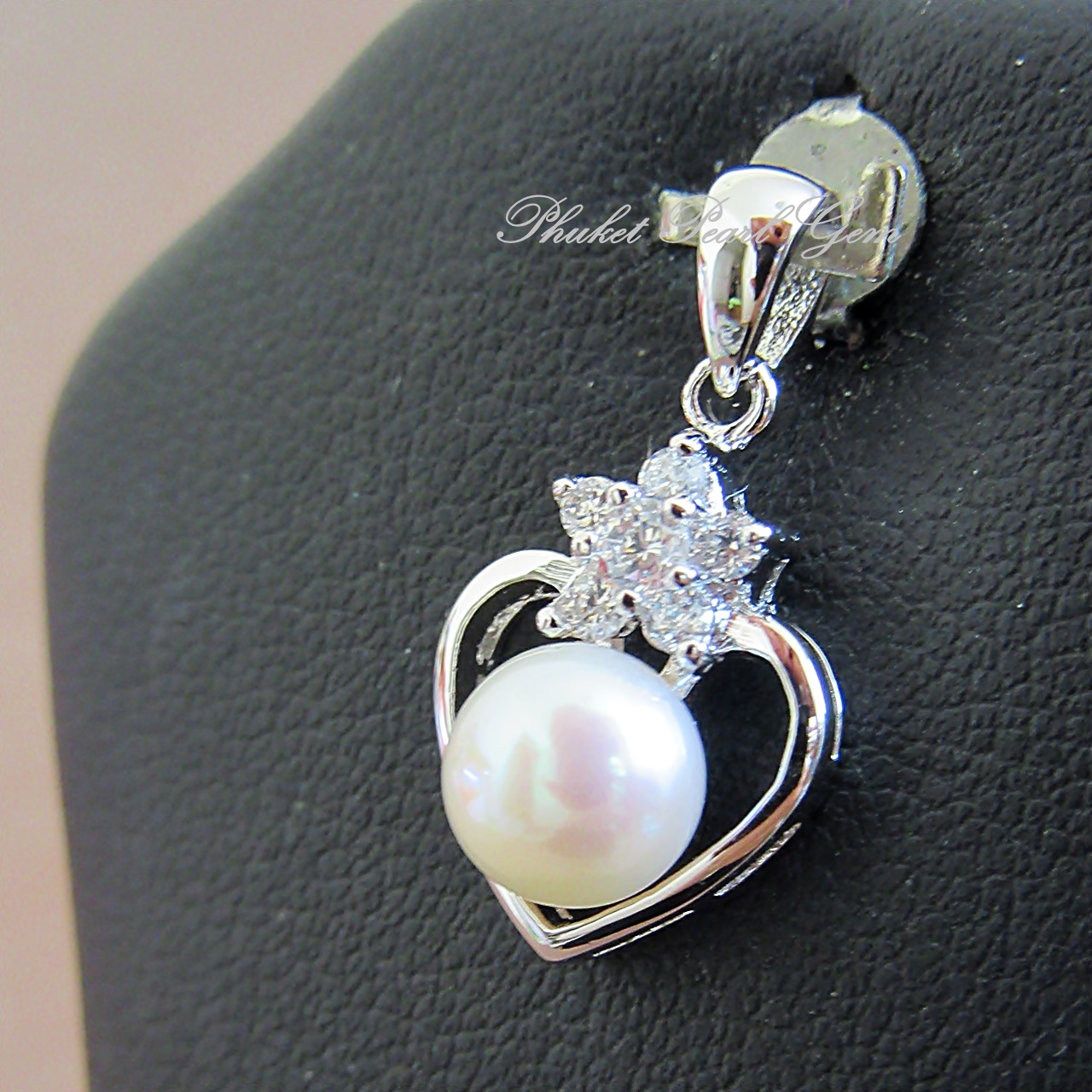 Sterling Silver White Pearl Heart Pendant