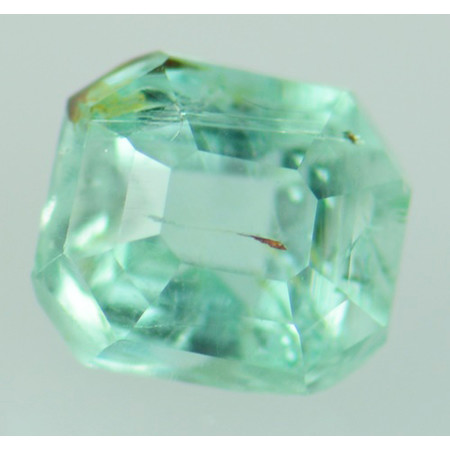 พลอยมรกตดิบ (Emerald) 0.34 กะรัต No oil