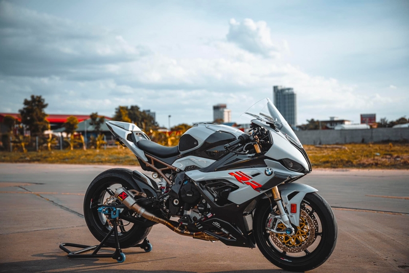 GB Racing เซ็ทครอบเครื่อง 4ชิ้น สำหรับ S1000RR 2020 ขึ้นไป