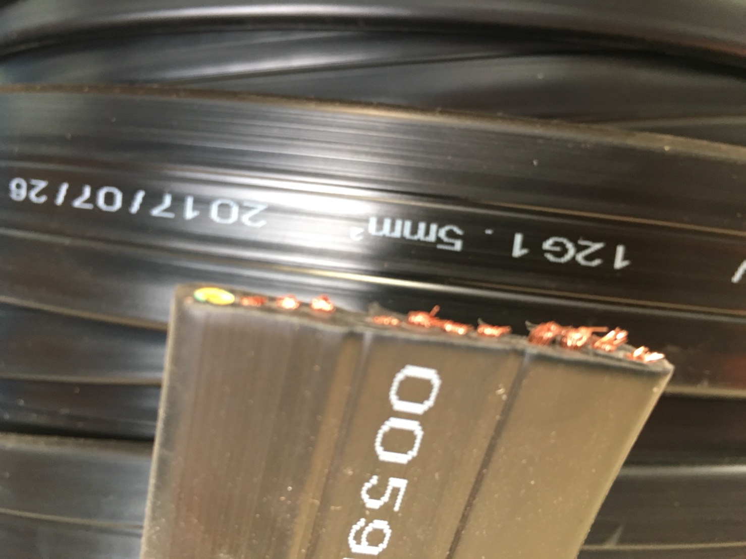 สายไฟแบน12X1.5 mm2 /สายแพรเครน/สายไฟแบนรอกเครนไฟฟ้า/ Flat Flexible Crane Cable 12G1.5 mm2 ( ขายเป็นเมตร )