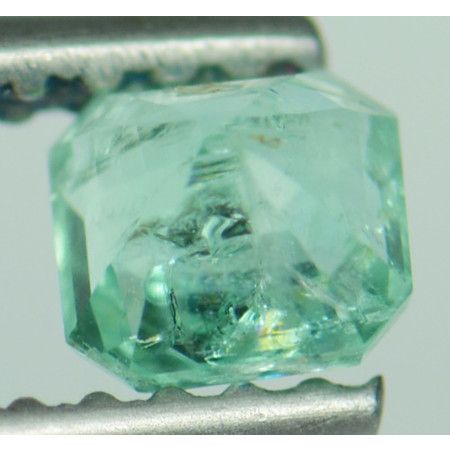 พลอยมรกตดิบ (Emerald) 0.32 กะรัต No oil