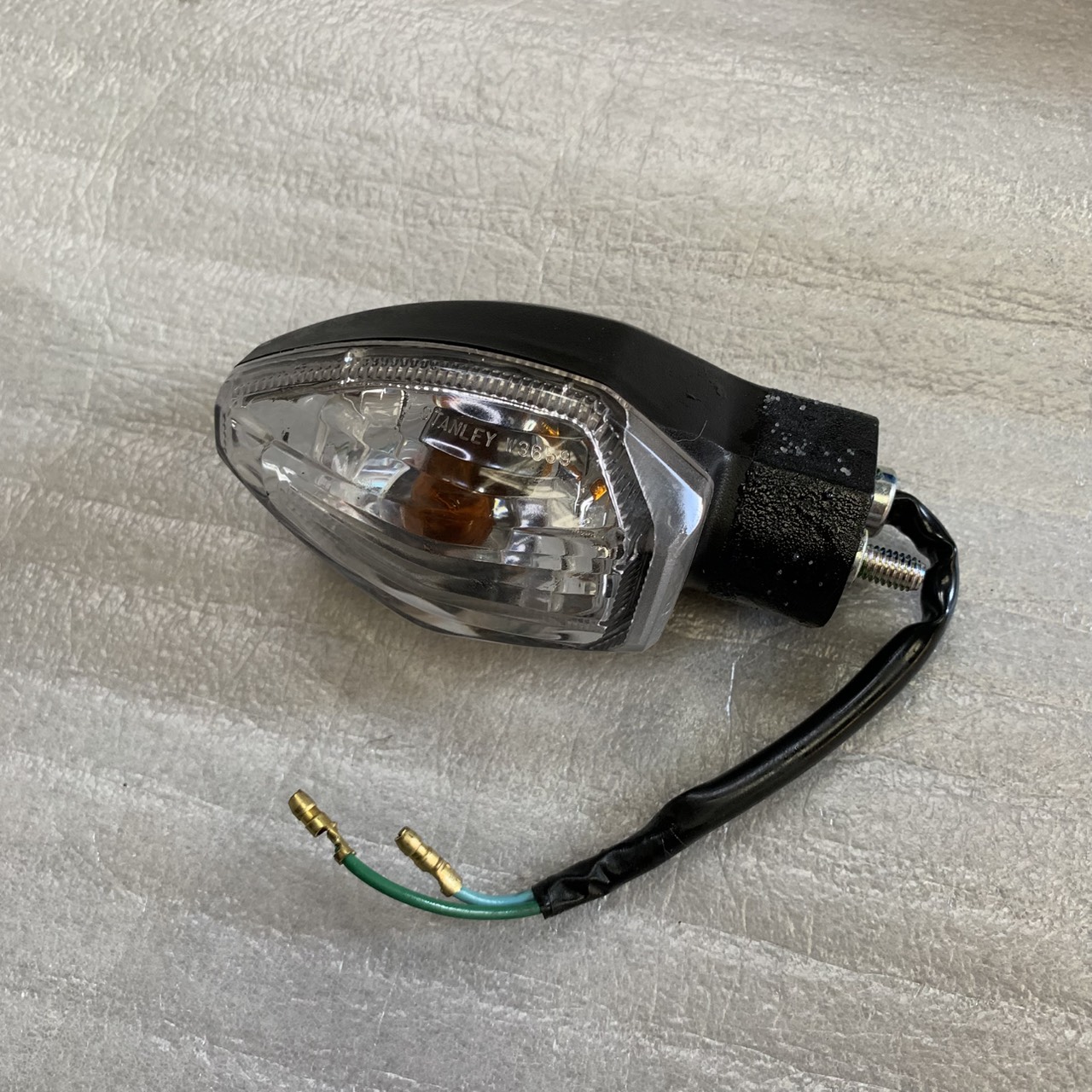 33400-K26-B01 ชุดไฟเลี้ยวหน้าด้านขวา (12 โวลต์ 10 วัตต์) MSX125SF 2016-2020 อะไหล่แท้ HONDA