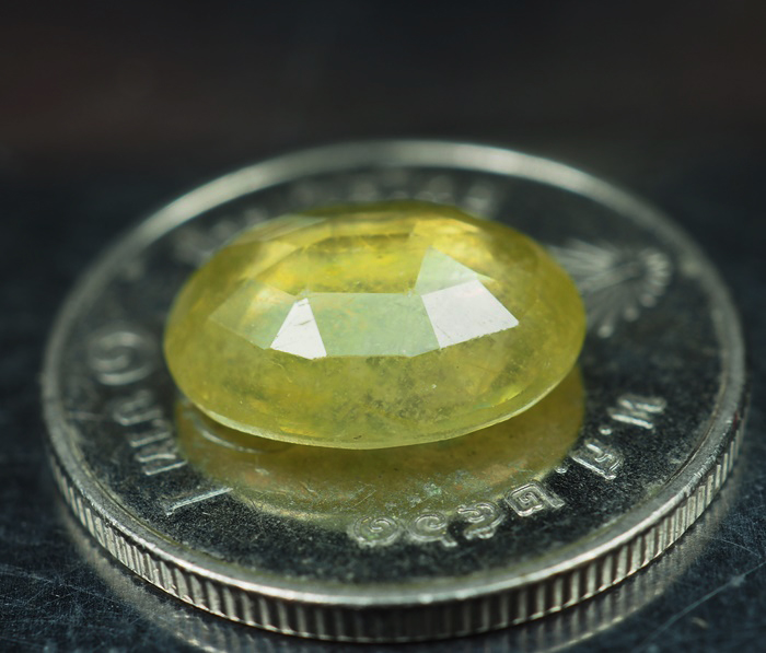 บุษราคัมอัฟริกา (Sapphire) 4.50 กะรัต