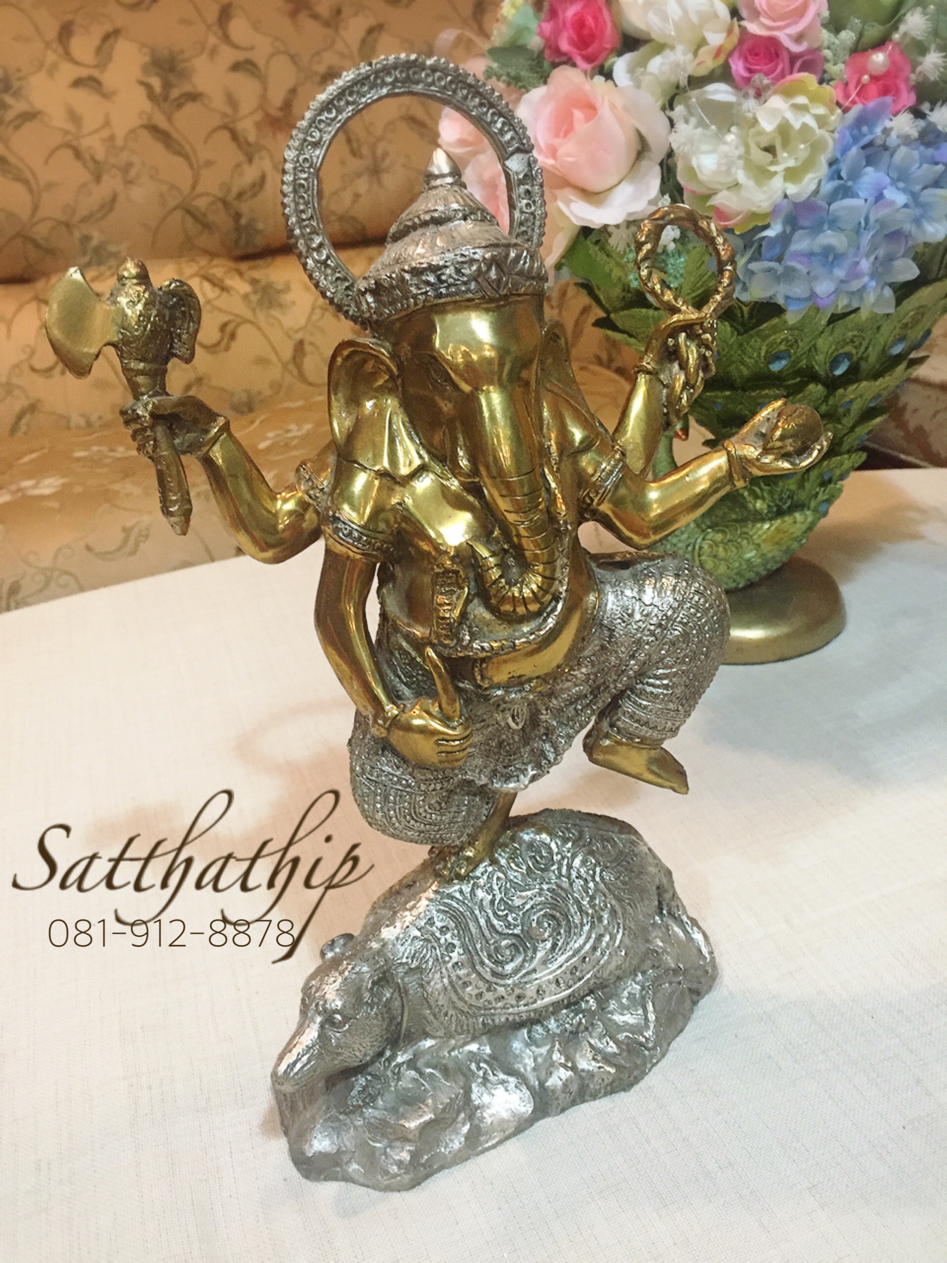 พระพิฆเนศ ปางพระวิชัย คณปติ (ทองเหลือง) - Ganesha: Lord of Success