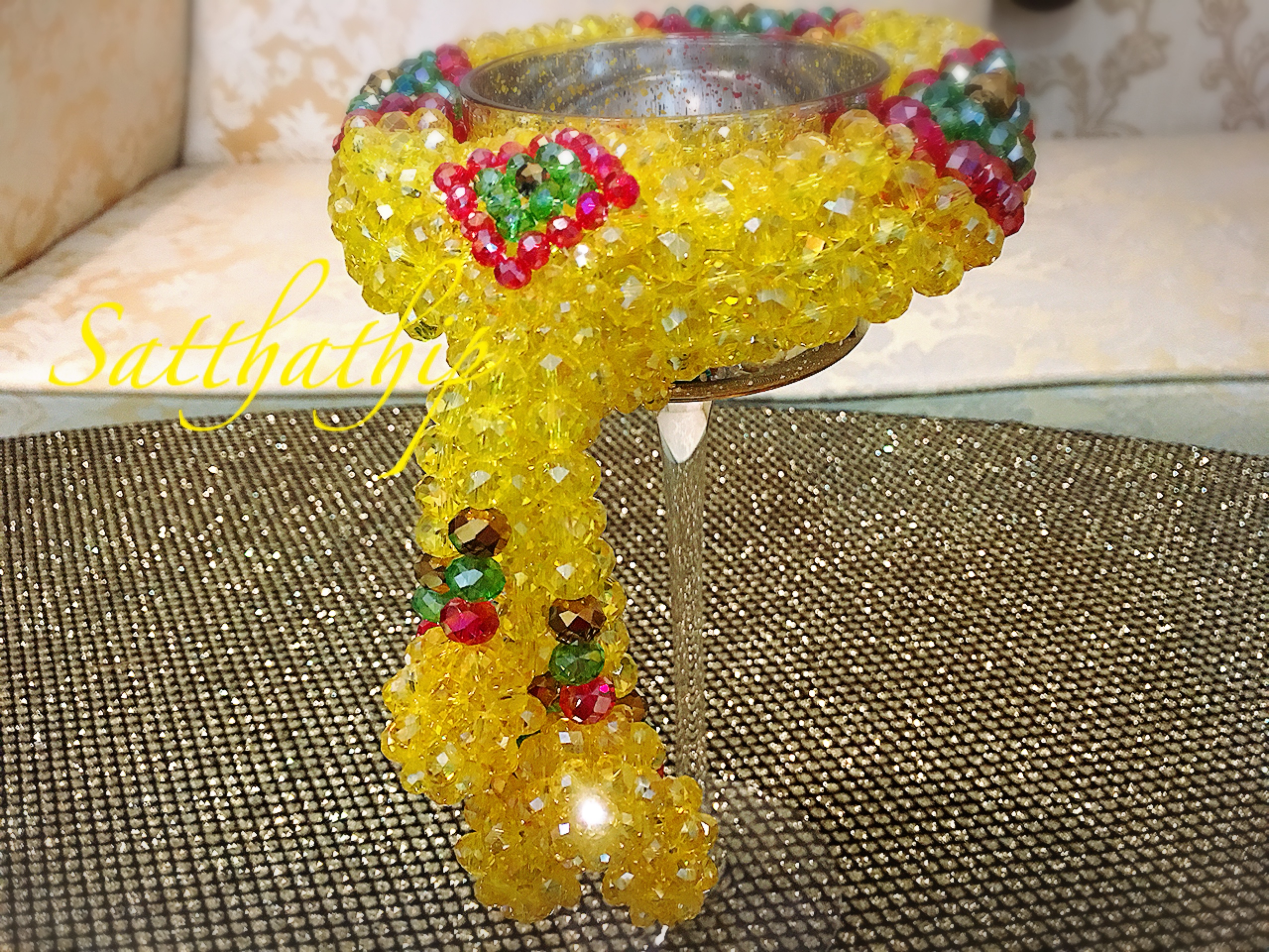 พวงมาลัยคริสตัล สีเหลือง - Crystal Garland