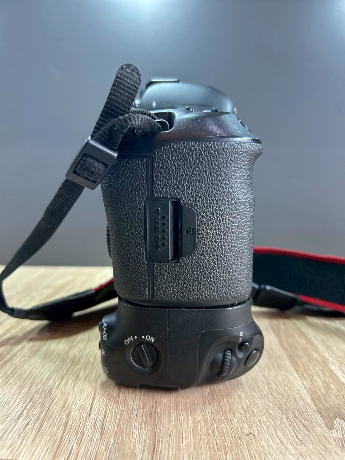 Canon EOS 5D Mark IV