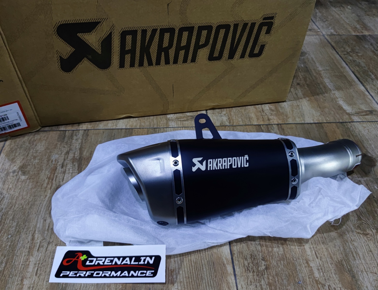 ท่อ Akrapovic shorty Black สลิปออน สำหรับ ZX10 2022+ (For Exhibition only)