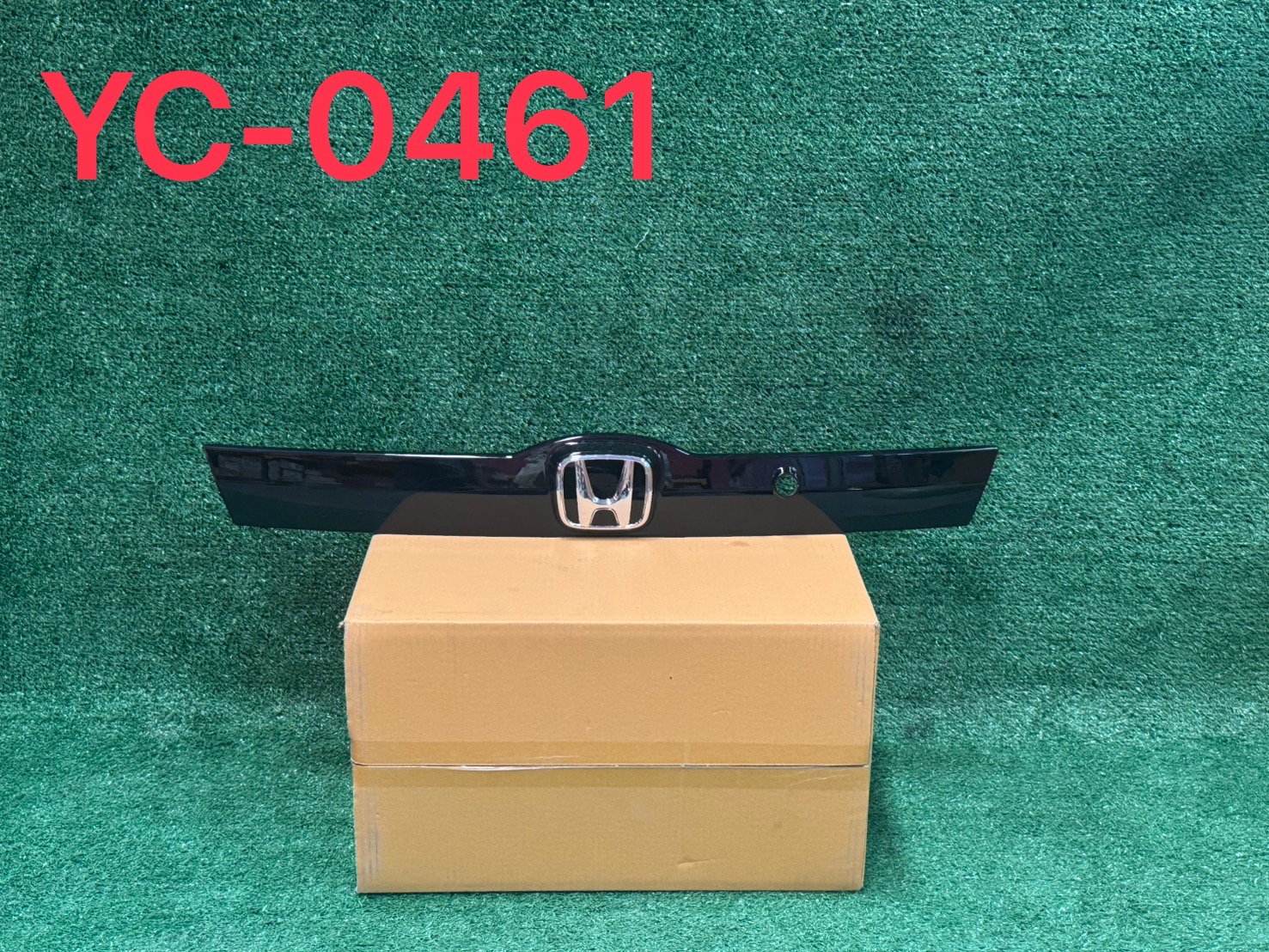 คิ้วฝาปิดท้าย Honda Jazz GE 2008-13 TW ใหม่
