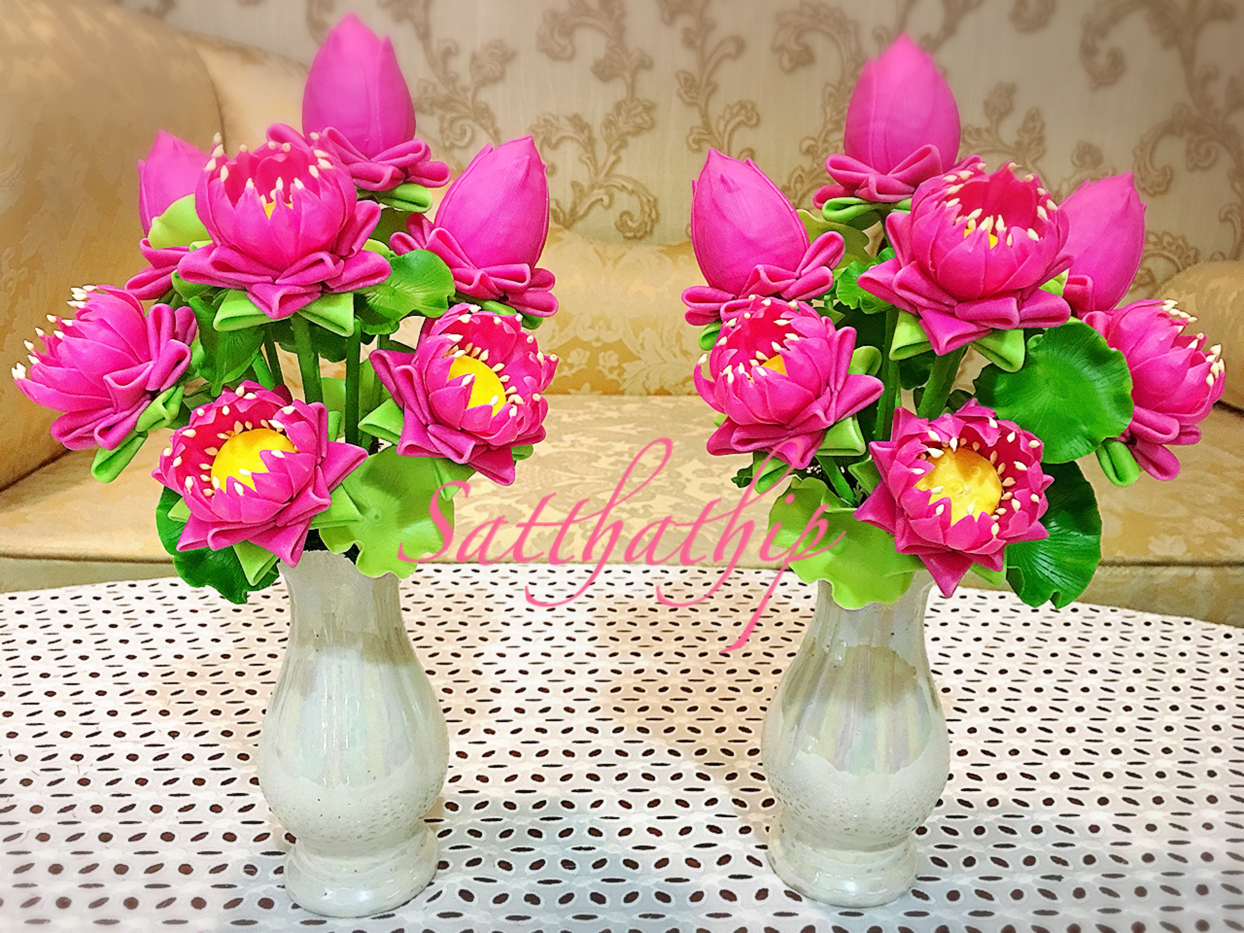 แจกันดอกบัว - ดอกบัวประดิษฐ์ - แจกันดอกบัวพับสีชมพู (ข้างละ 7 ดอก) ประดิษฐ์จากดิน - แจกันดอกบัวประดิษฐ์ - Lotus Flower