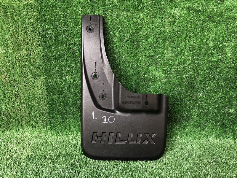 แผ่นกันโคลนรถยนต์