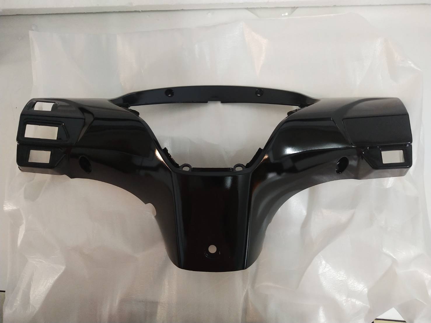 53206-KYL-T00ZA ฝาครอบแฮนด์ด้านหลังสีดำเงา NHA35 WAVE125I ไฟเลี้ยวบังลม 2005-2010 อะไหล่แท้ HONDA