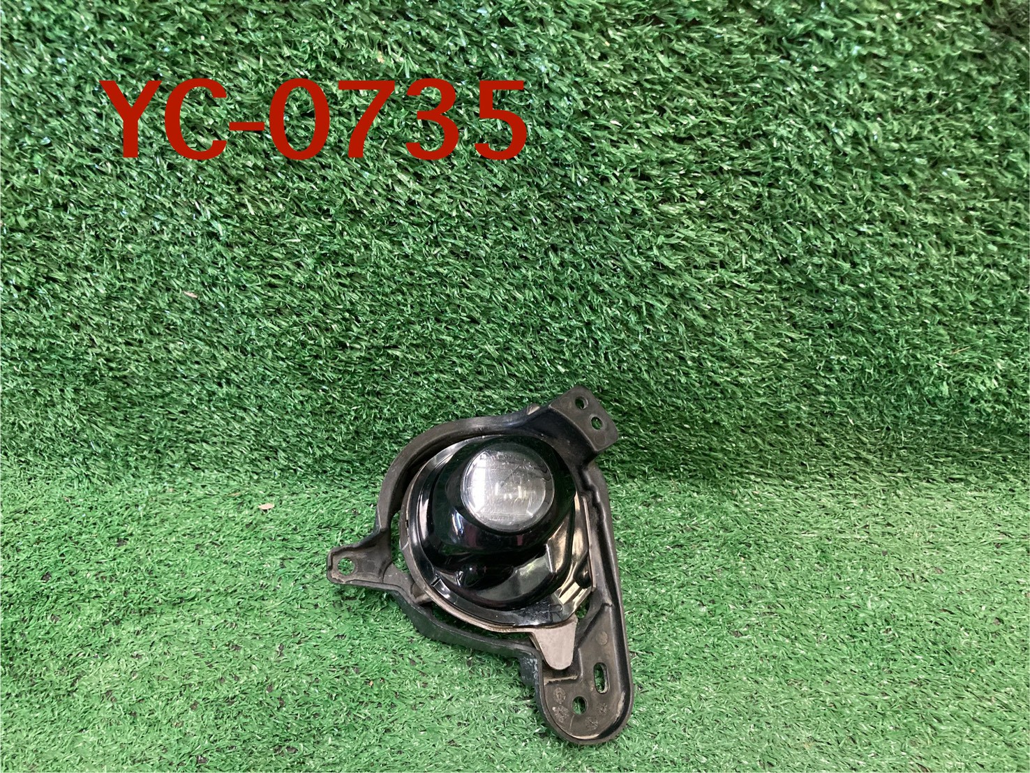 ไฟตัดหมอกหน้า R Mazda 2 2017+แท้มือสอง