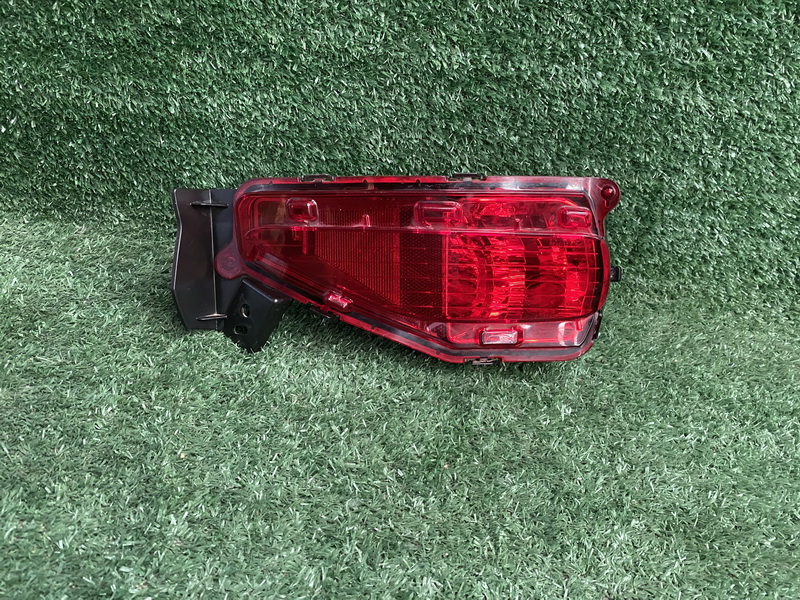 ไฟทับทิมกันชนหลัง R Toyota Fortuner 2020-2022