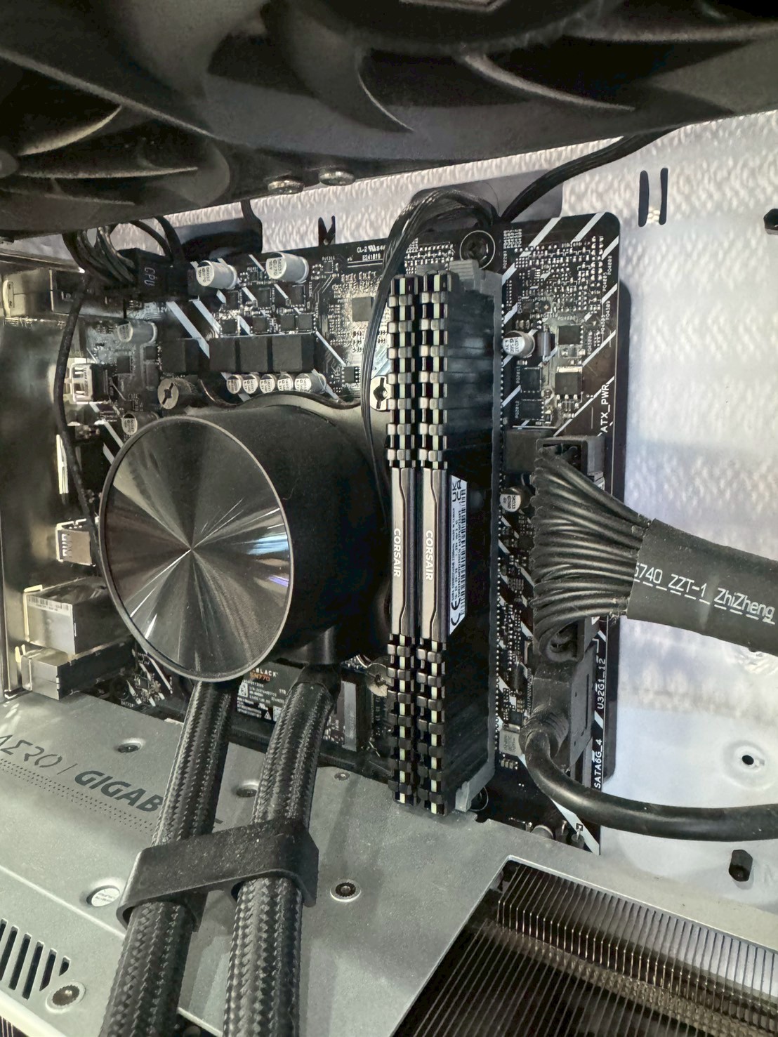 PC ประกอบ : Intel Core i5 12400F / Ram 32 GB /GeForce RTX4060