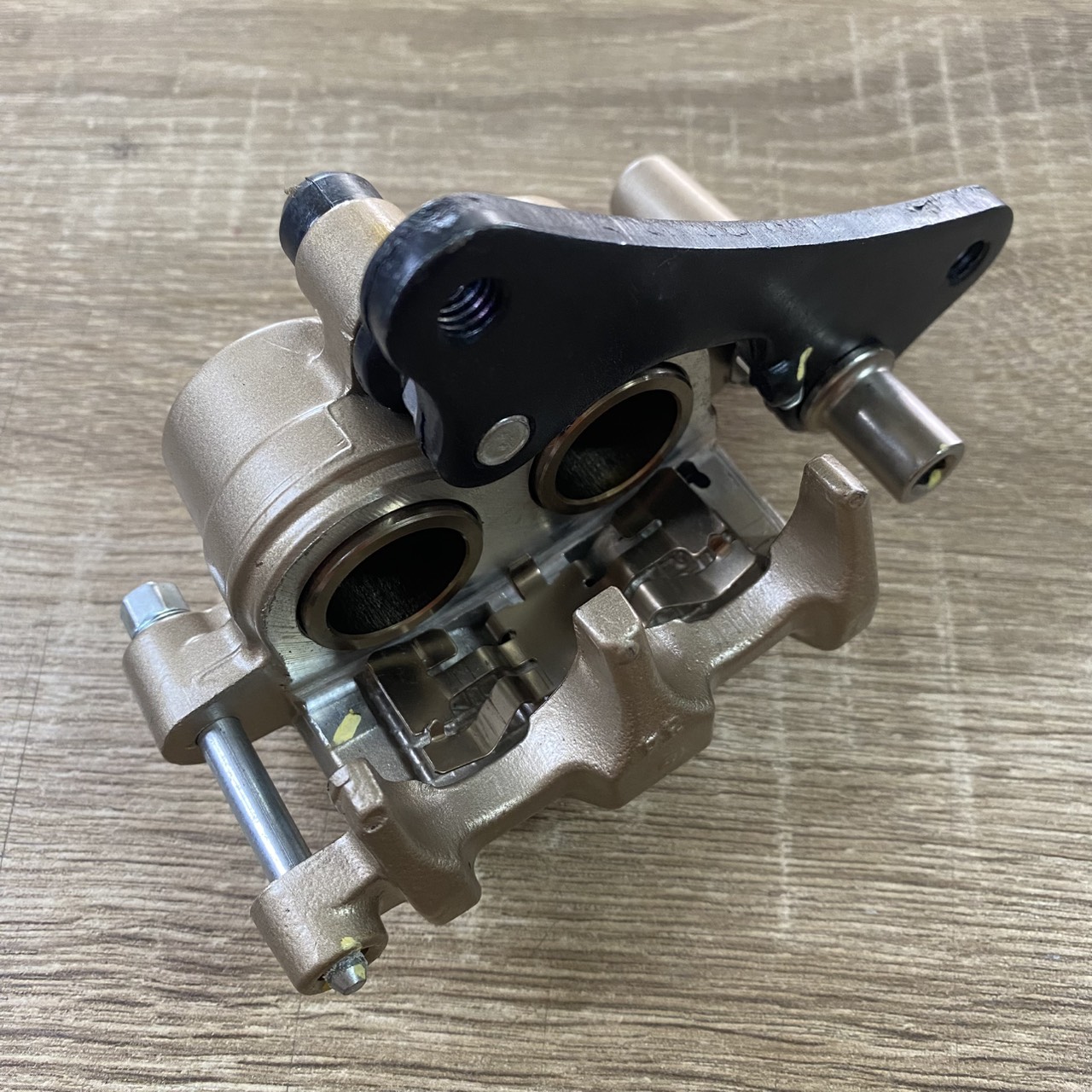 45250-KPY-931 ชุดย่อยดีสเบรคหน้า โซนิค SONIC 2004 อะไหล่แท้ HONDA