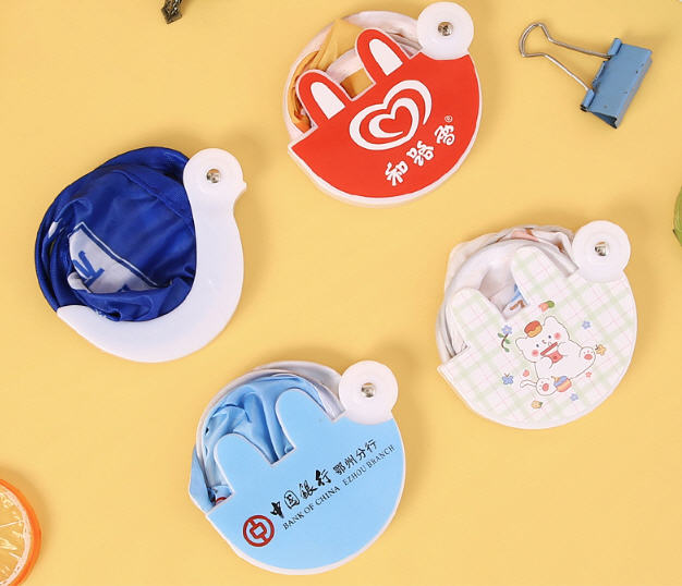 พัดของแจก,พัดสกรีนโลโก้