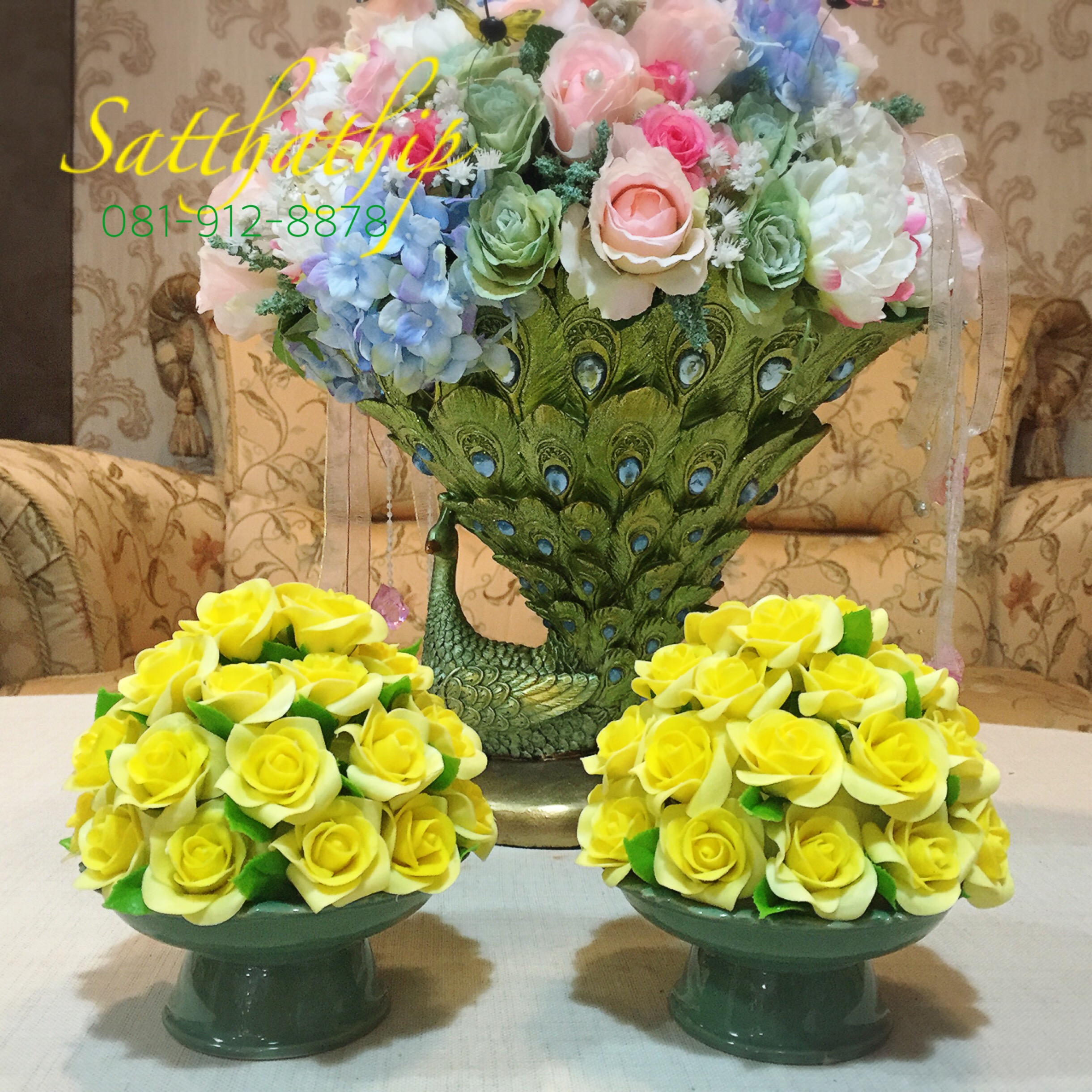 พานพุ่มดอกกุหลาบ - พานพุ่มดอกกุหลาบ (สีเหลือง) ประดิษฐ์จากดิน - Rose Flower - Phan bush