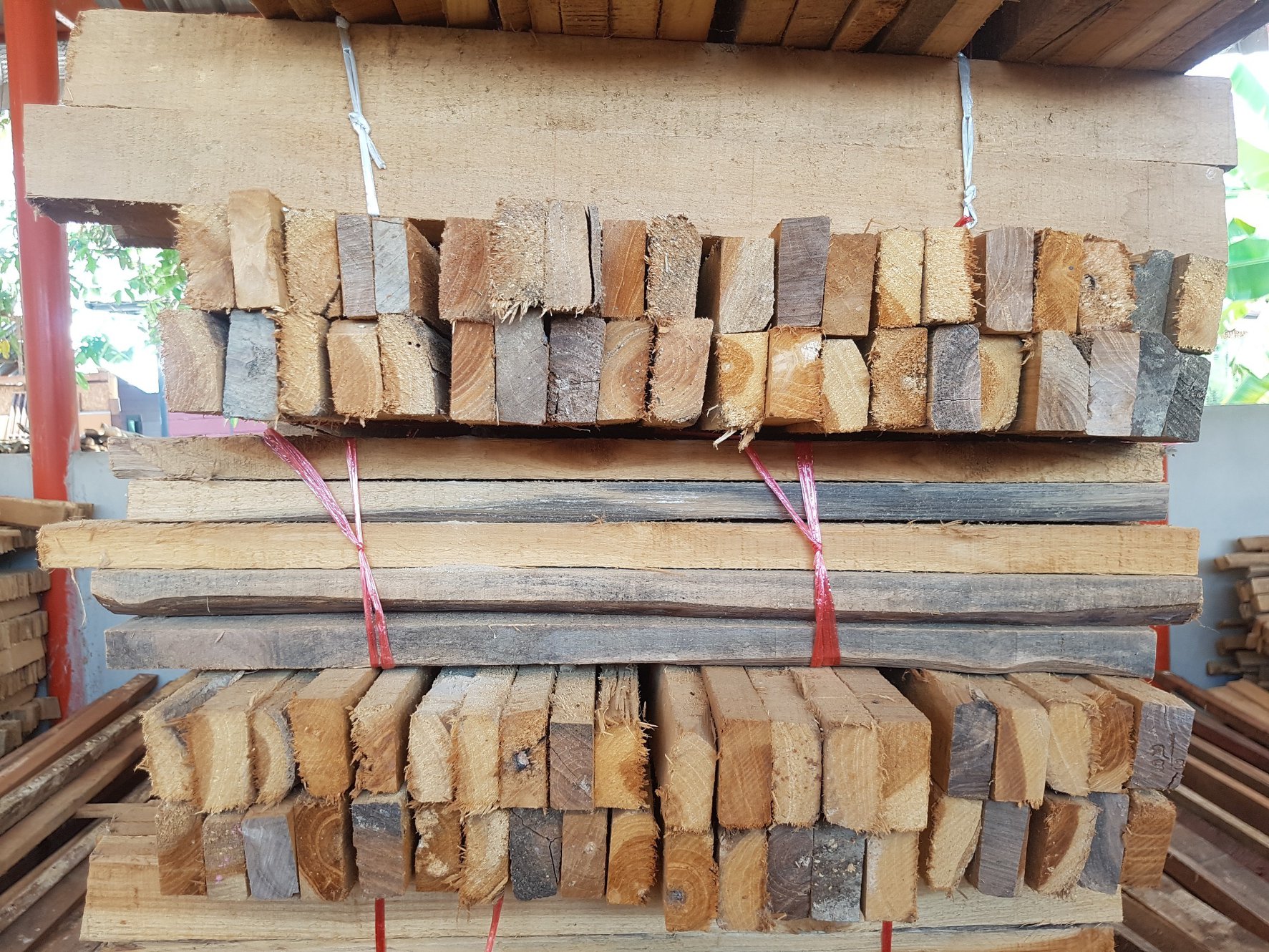 ( รหัส A2 ) ศาลา ไม้สัก สีเงา หลังตั้ง หลังคาสีขาว / ขนาด 2.00 x 2.00 x 3.00 เมตร