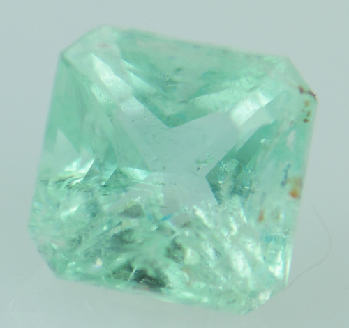 พลอยมรกตดิบ (Emerald) 1.05 กะรัต No oil