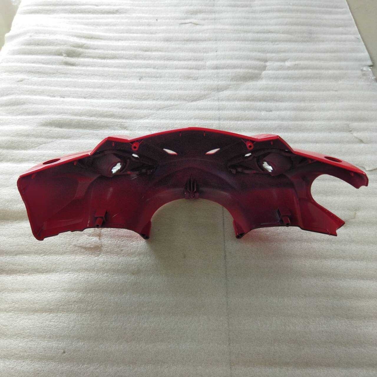 56311-47G00-393 ฝาครอบแฮนด์ ตัวหน้า(สีแดง) Katana FH125-D อะไหล่แท้ SUZUKI