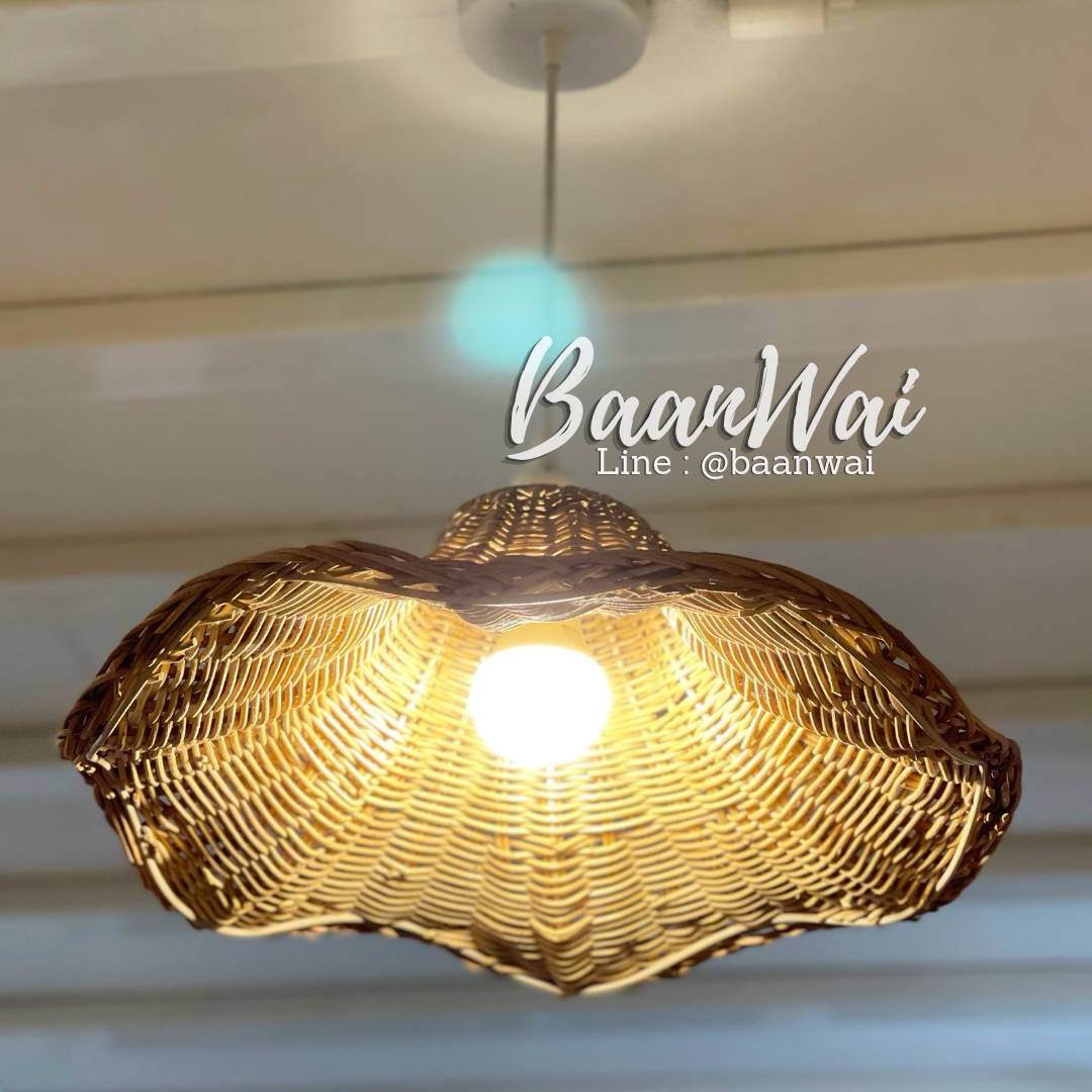 โคมไฟหวาย ทรงดอกไม้ สานทึบ ขนาก 43*15 cm