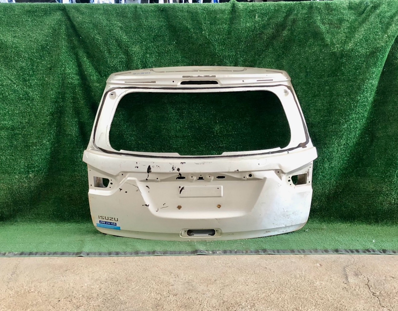 ฝาปิดท้าย Isuzu MU-X
