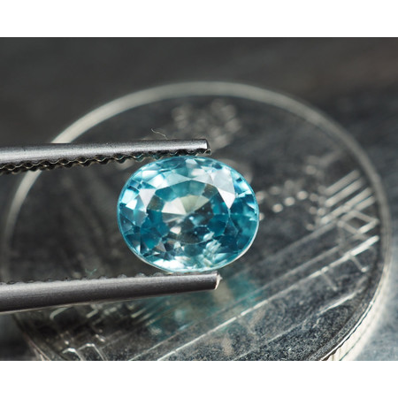 เพทาย (Blue Zircon) 1.40 กะรัตสีฟ้า