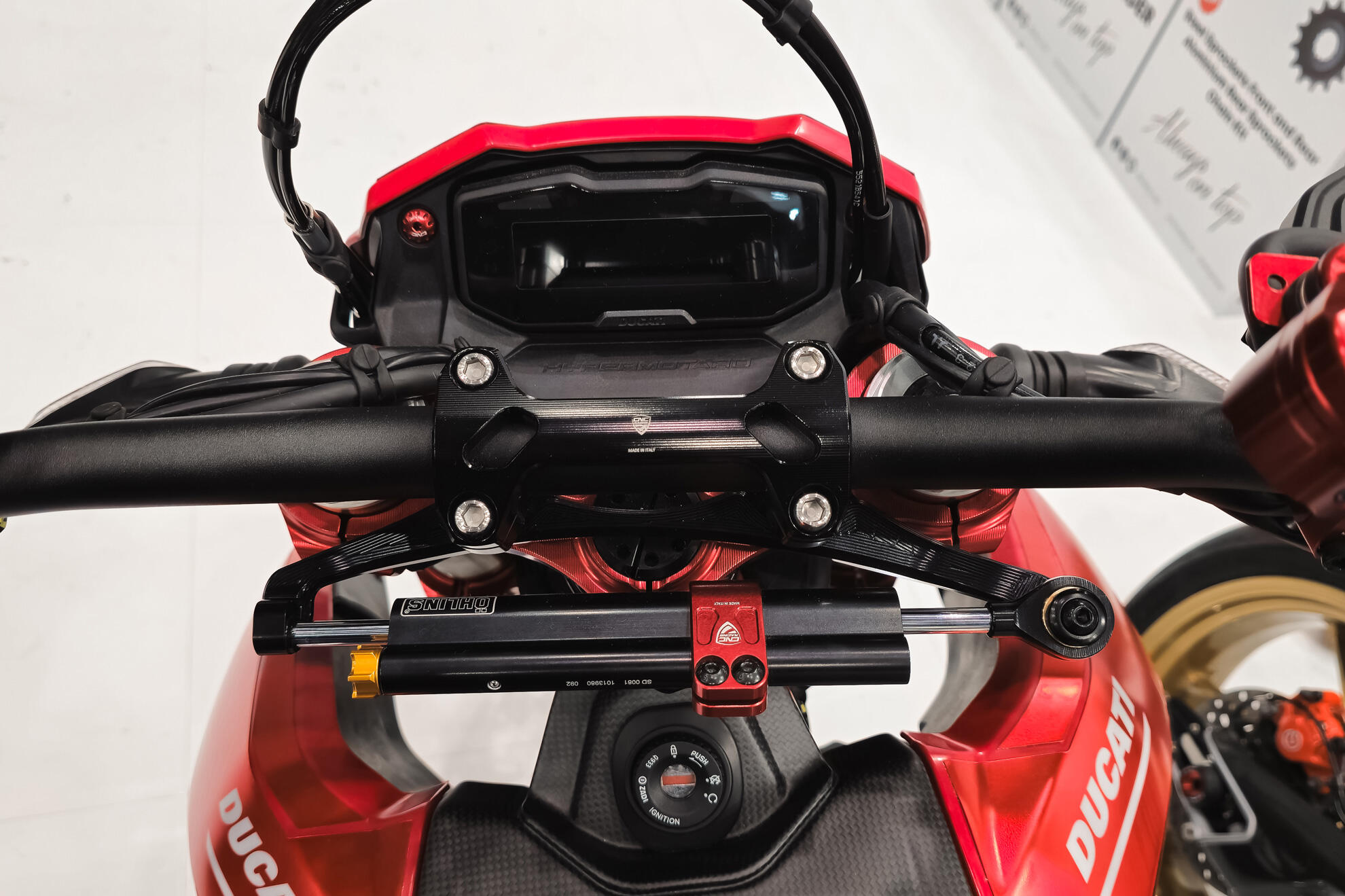 ขาจับกันสะบัด CNCracing สำหรับ Hyper 698