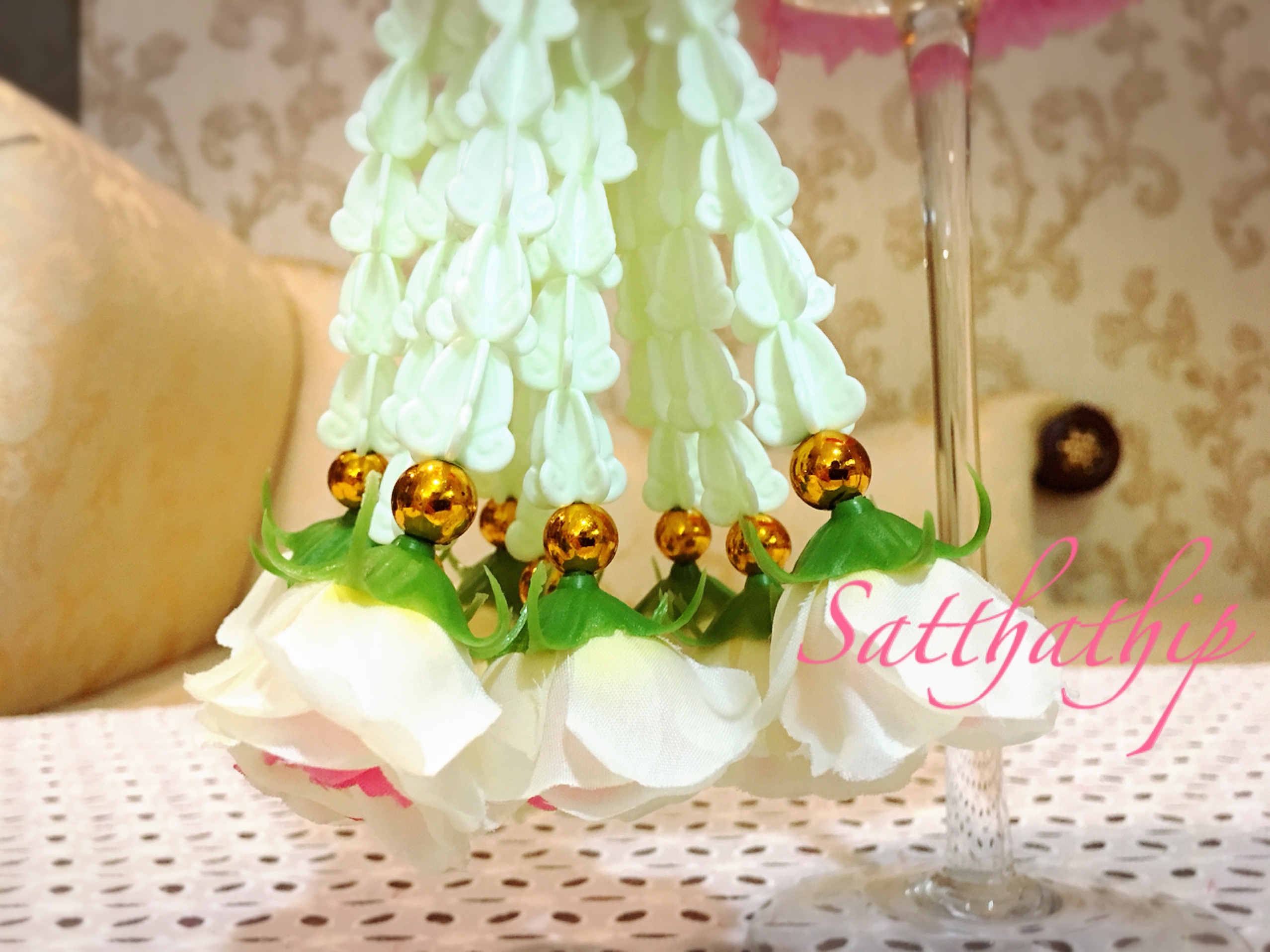 พวงมาลัยผ้า - พวงมาลัยดอกมัม ประดิษฐ์ - พวงมาลัยถวายศาลพระภูมิ - Fabric garland