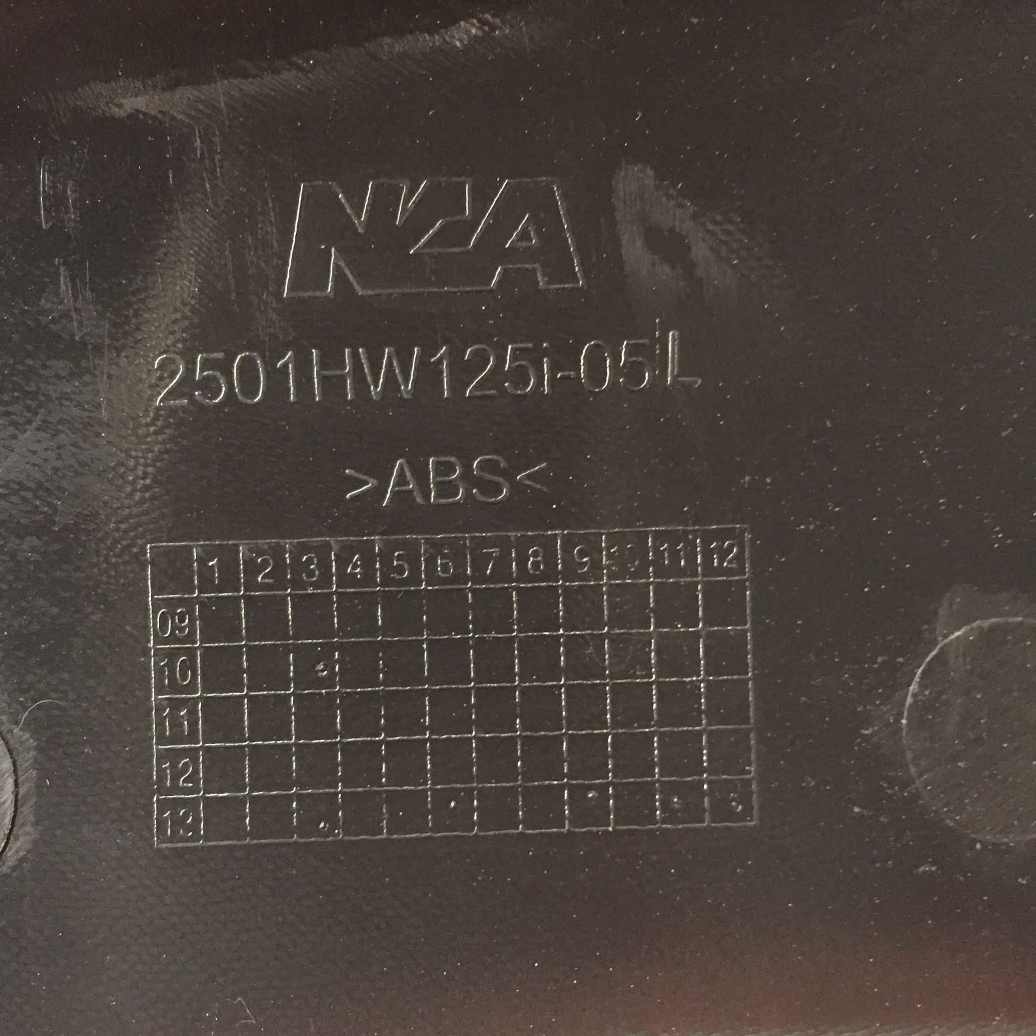 ฝาครอบตัวถัง (ตัวยาว) R/L สีแดงสด R263 สำหรับรุ่น WAVE125i ปี 2005 อะไหล่เทียบ NCA (นำเจริญ) 2501HW125I263 รหัสเทียบ : ขวา64410-KPH-700ZF/ซ้าย64420-KPH-700ZF