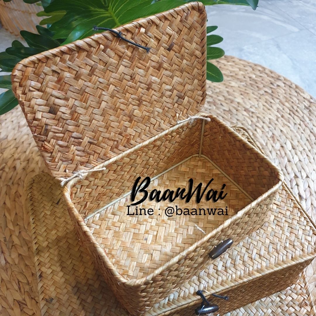 กล่องสานต้นกก กล่องสานมีฝาปิด