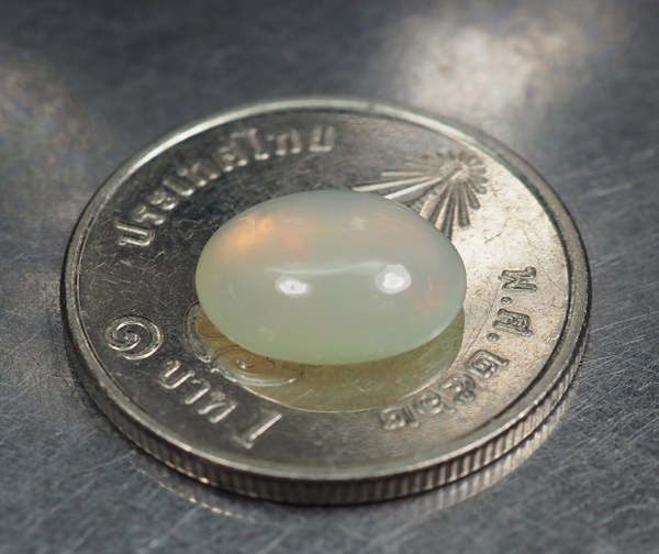 โอปอลหลากสี (Opal) 1.37 กะรัต