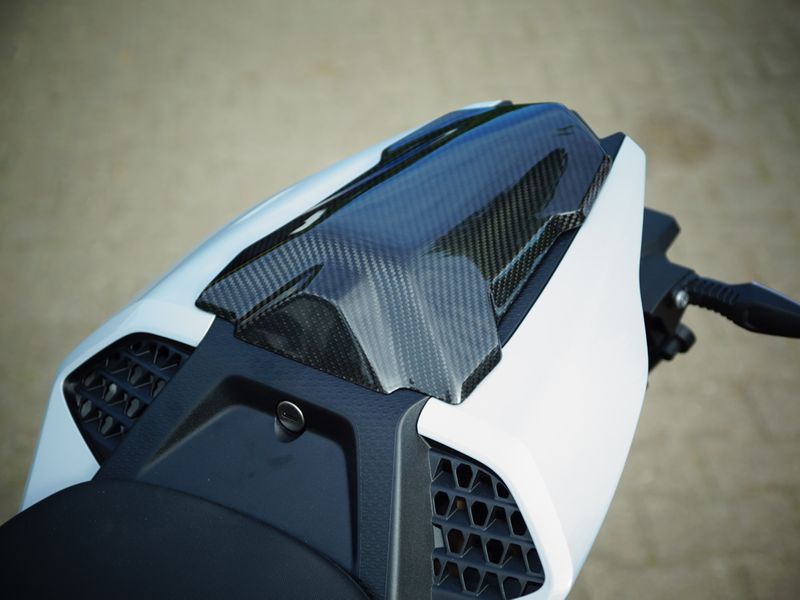 ilmberger - ตูดมด ครอบเบาะหลัง (Seat cover Carbon) สำหรับ S1000RR 2019-22