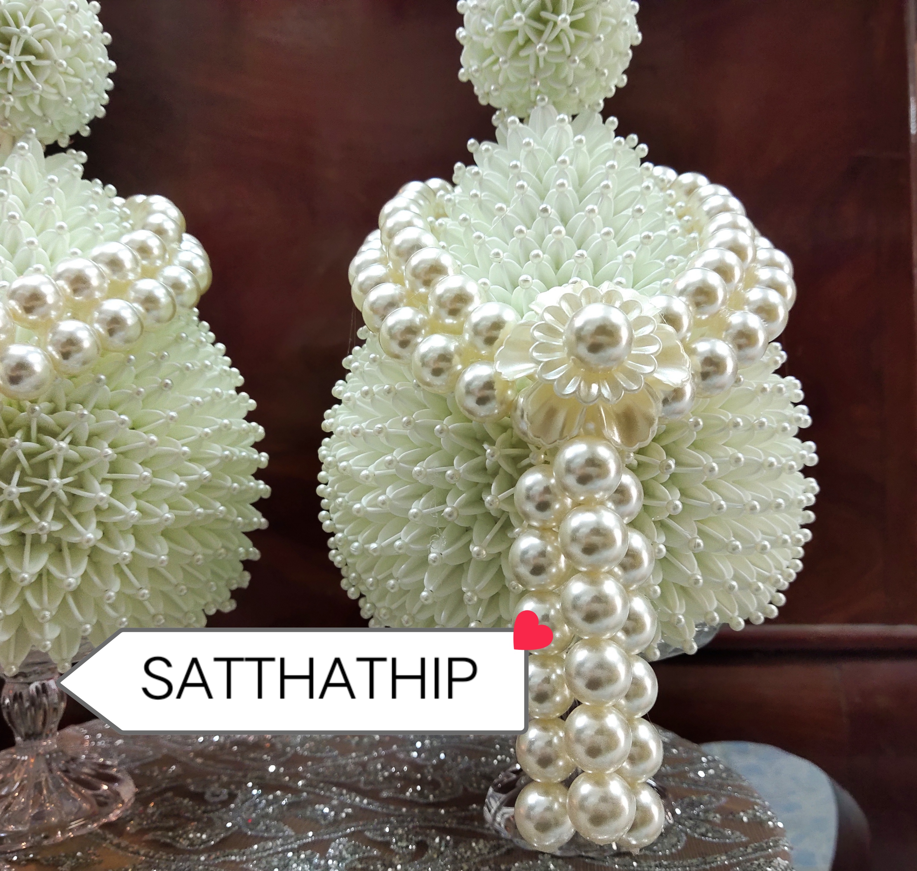 พานพุ่ม - พานพุ่มสักการะ - พานพุ่มดอกรัก - พานพุ่มดอกรักประดิษฐ์ (พลาสติก) - พานพุ่มสีขาว - Panpum