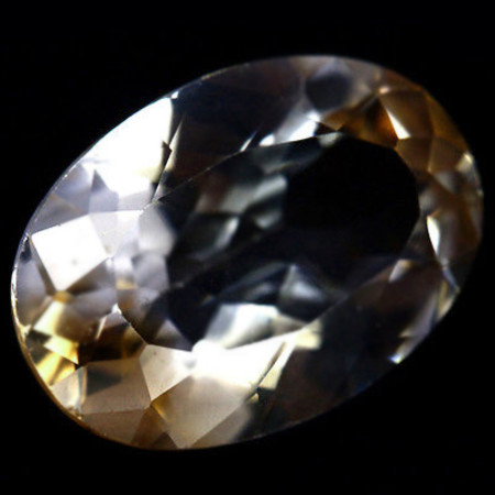 โทแพซพลอยสีแชมเปญ (ChampagneTopaz) 6.15 กะรัต