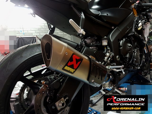 ท่อ Akrapovic GP Slip on titanium สำหรับ R6 2017 (For Exhibition only)