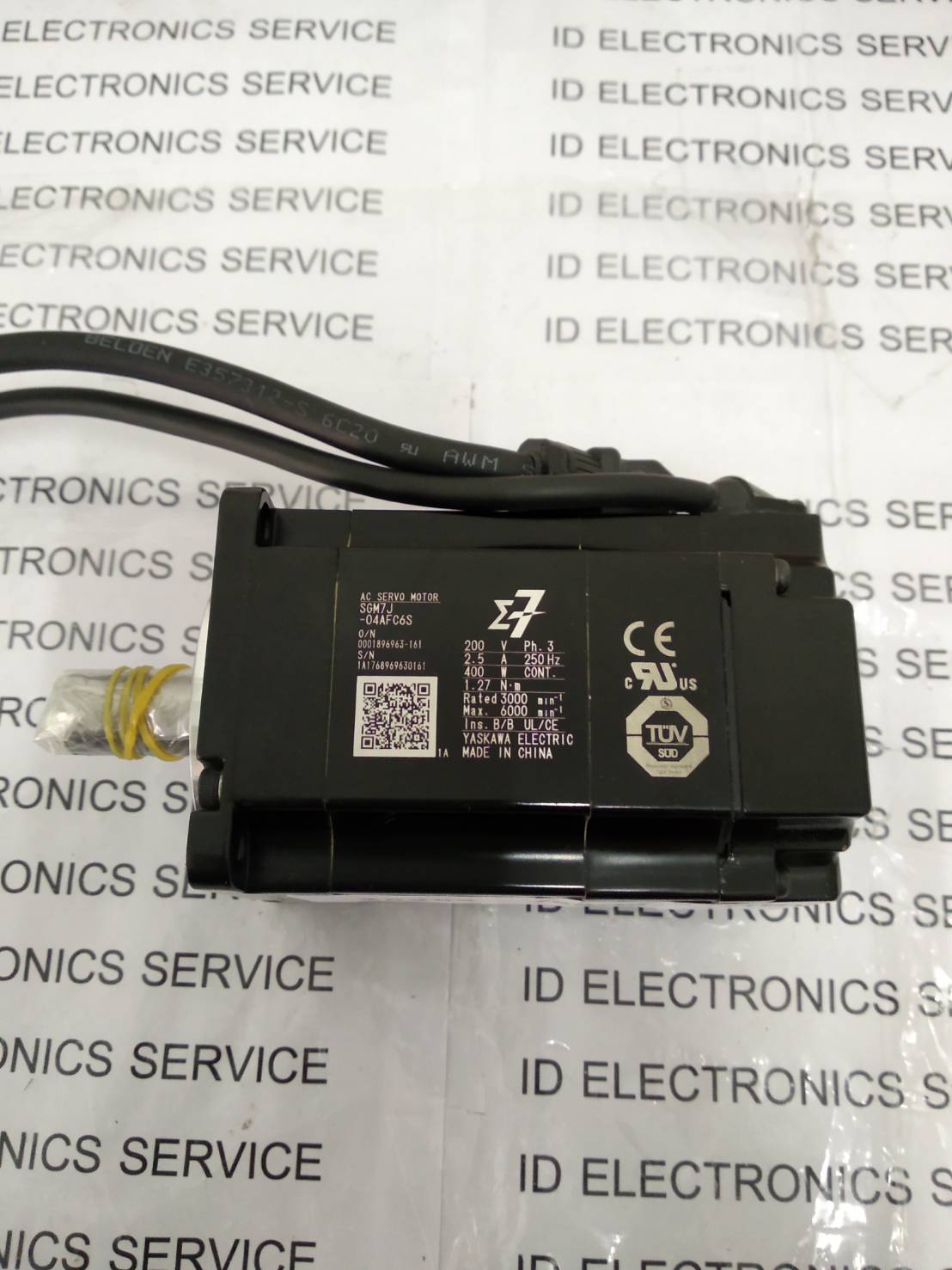 SGM7J-04AFC6S YASKAWA SERVO MOTOR
